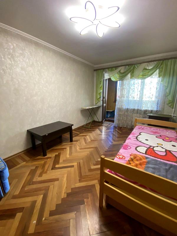 3-Room Apartment at French Boulevard with Full Amenities