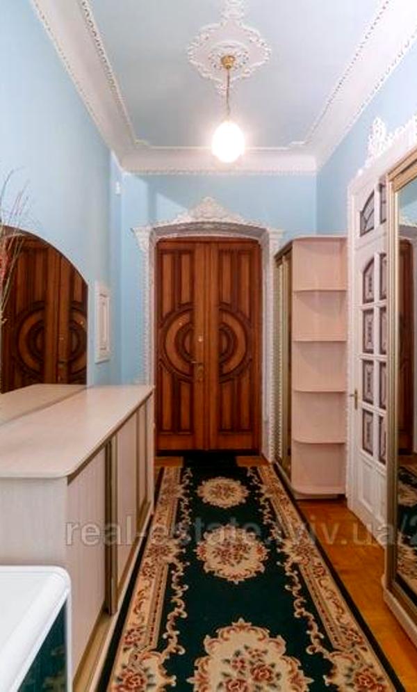 3-Room Apartment with Classic Style Renovation, Fully Equipped