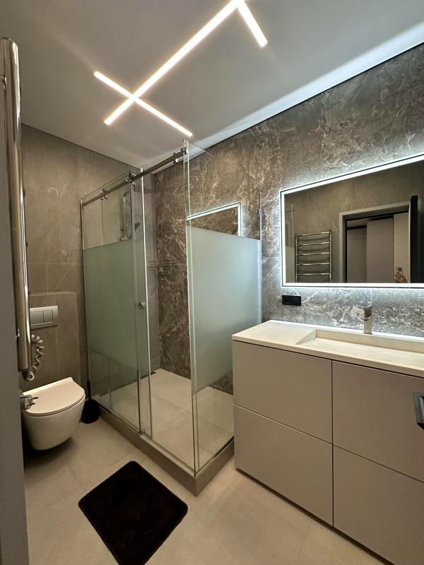 Designer Spacious Apartment in Great Complex near River Mall