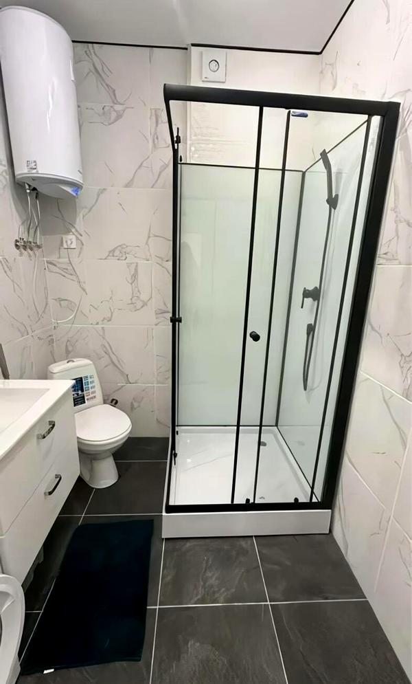 Bright 40m² Apartment near Teremky Metro with Park View
