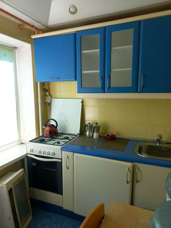 1-Room Apartment near International Square with Built-in Kitchen