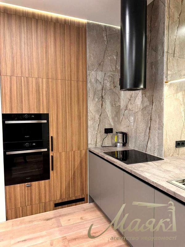 Stylish 2-Room Apartment in Delmar Complex, Pechersk District