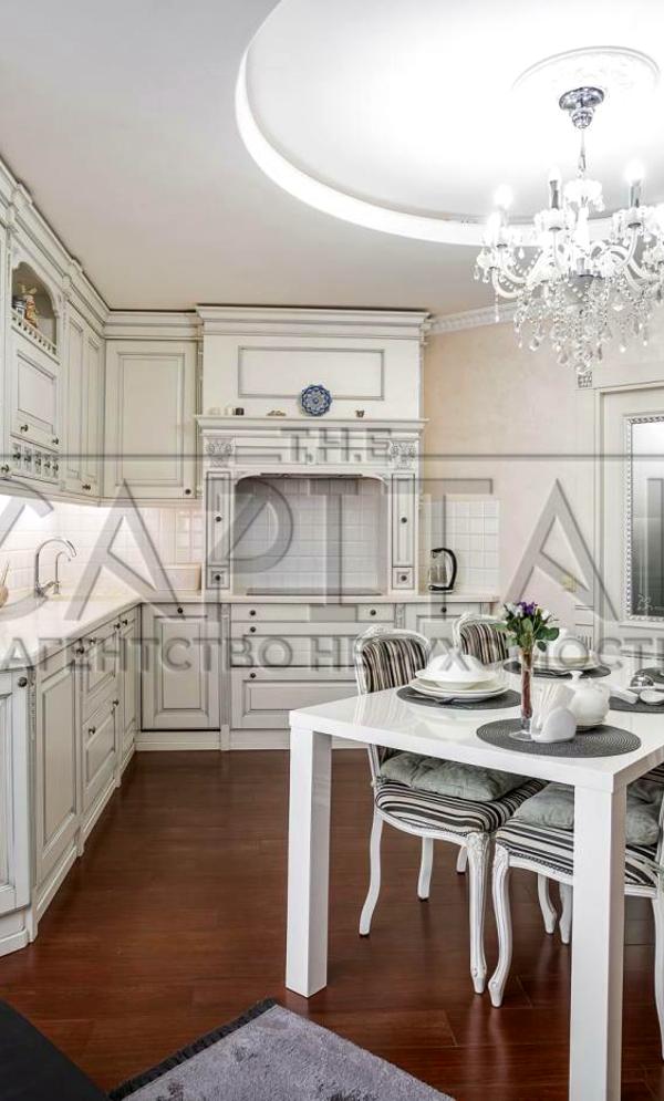 3-Bedroom Apartment in Osokorks, Molodizhnyi Quarter with Generator and Inverter