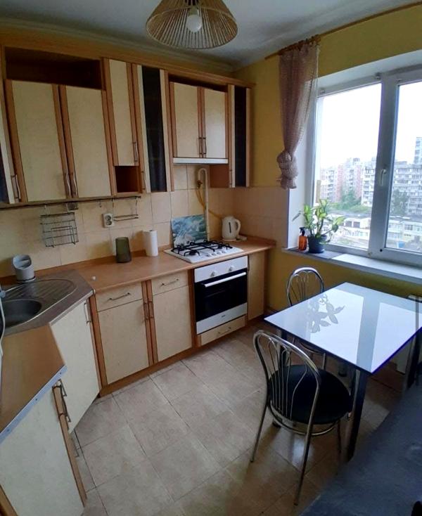 2-Room Apartment near Minska Metro, Spacious Balcony, Fully Equipped