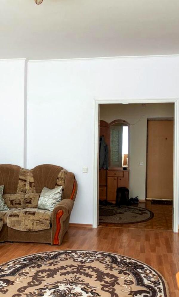 2-Room Apartment near Osokорки Metro, 3 min walk