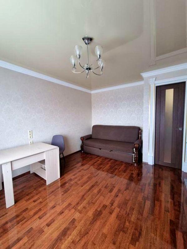 2-Room Apartment on Elizavety Chavdar Street with Modern Amenities