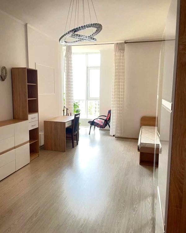 Sea View 2-Room Apartment in 8th Pearl of Arkadia, 5 Min from Sea