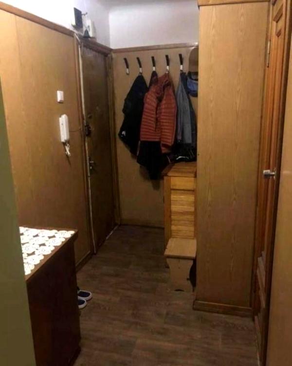 2-Room Apartment near University Metro with Balcony and Separate Bedroom