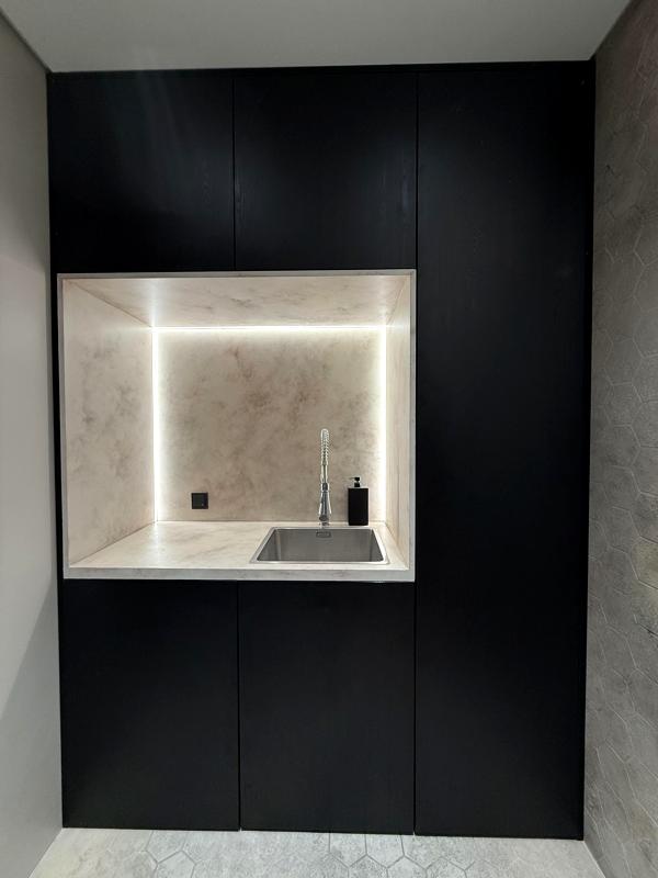 Elite 3-Room Apartment in French Quarter 2 Complex, Pechersk District