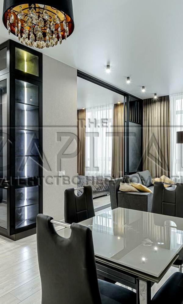 Stylish Studio Apartment in 38 Zhemchuzhina Complex, Goloseevsky District