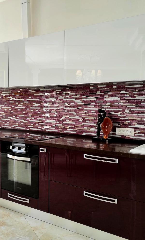 Spacious Apartment in Prestigious Mercedes Complex with Sea View