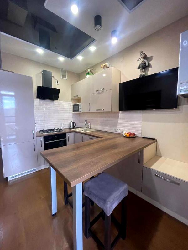 2-Room Apartment in Avalon Garden, Porohova Street
