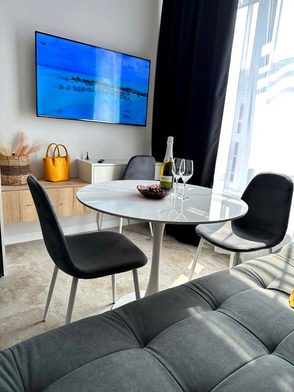 Daily rental apartment in Arkadia complex with terrace on top floor