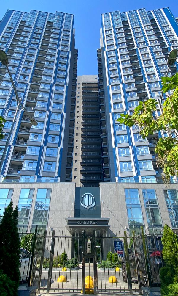 1-bedroom apartment in Central Park complex, premium location