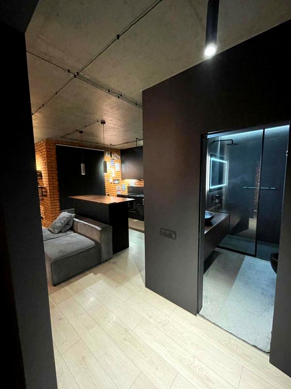 Cozy, well-designed studio apartment with premium amenities