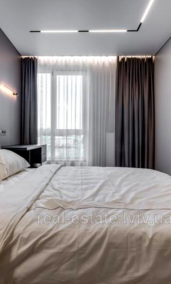 Designer Renovated 2-Bedroom Apartment in Parus City Business Complex