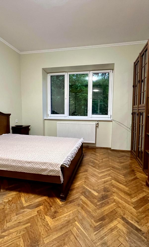 Luxury 1-bedroom apartment in park zone with modern amenities