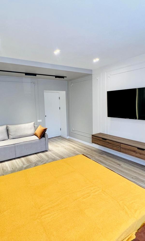 City Center Apartment with Designer Renovation and Modern Amenities