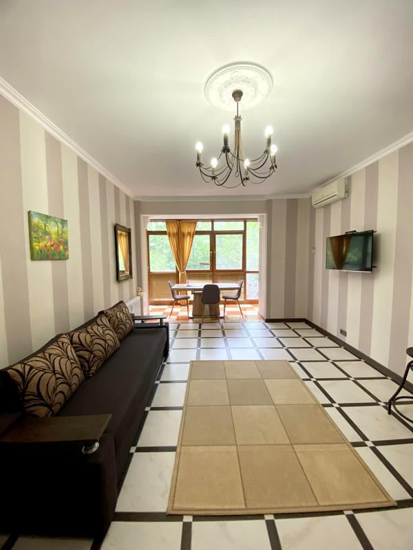 Cozy two-room apartment in historic Pechersk area near Kyiv-Pechersk Lavra