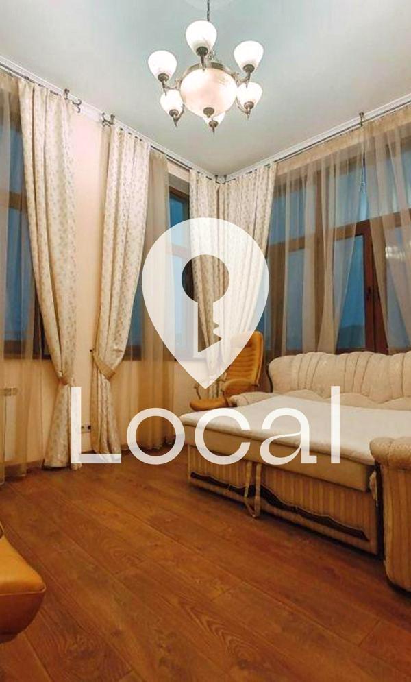 Cozy Apartment with Mariinsky Park View in Pechersk District