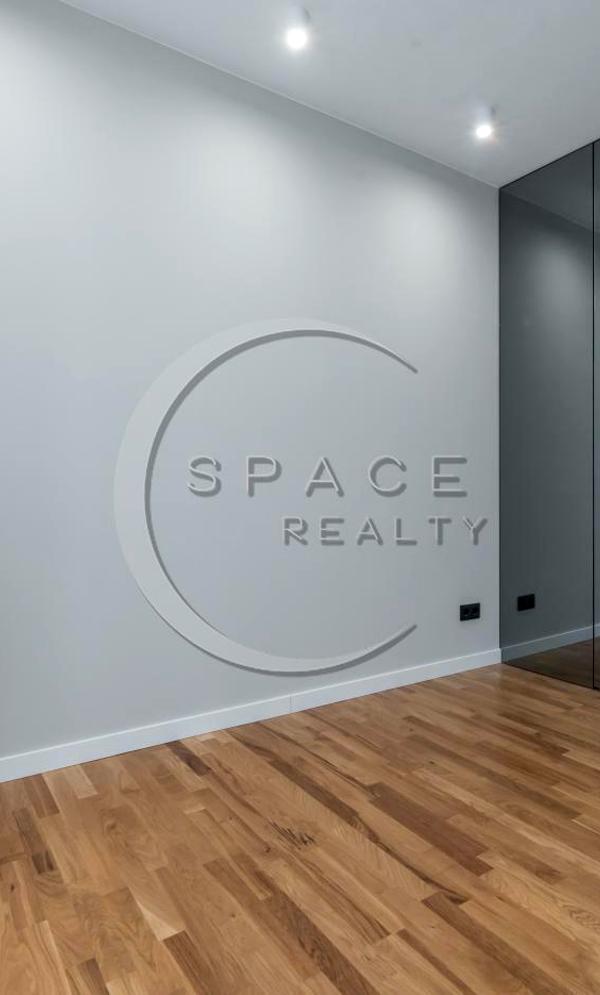 3-Bedroom Apartment in French Quarter 2 Residential Complex