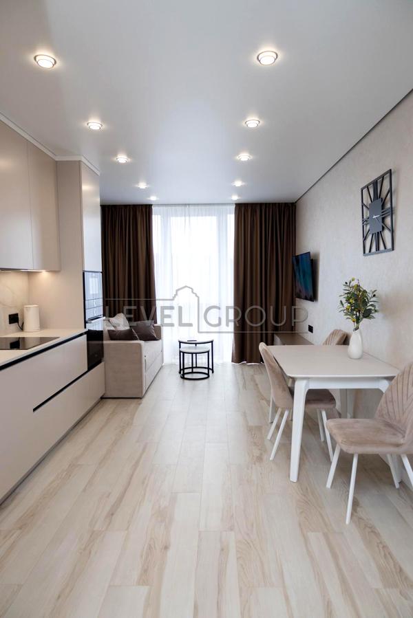 1-Bedroom Apartment in Dibrova Park, Podilskyi District