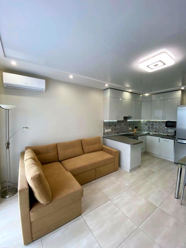 Functional Apartment with City Views in Kvarttet Complex
