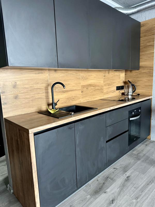 1-Bedroom Apartment in Sofiivska Borshchahivka, Modern Loft Style
