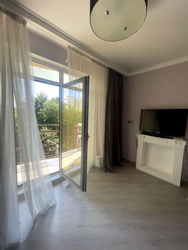 Sea-side 2-Room Apartment with Terrace and Sea View