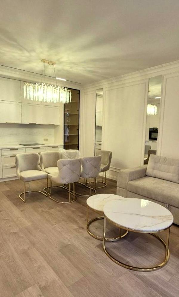 2-Bedroom Luxury Apartment with City View in River Land Complex
