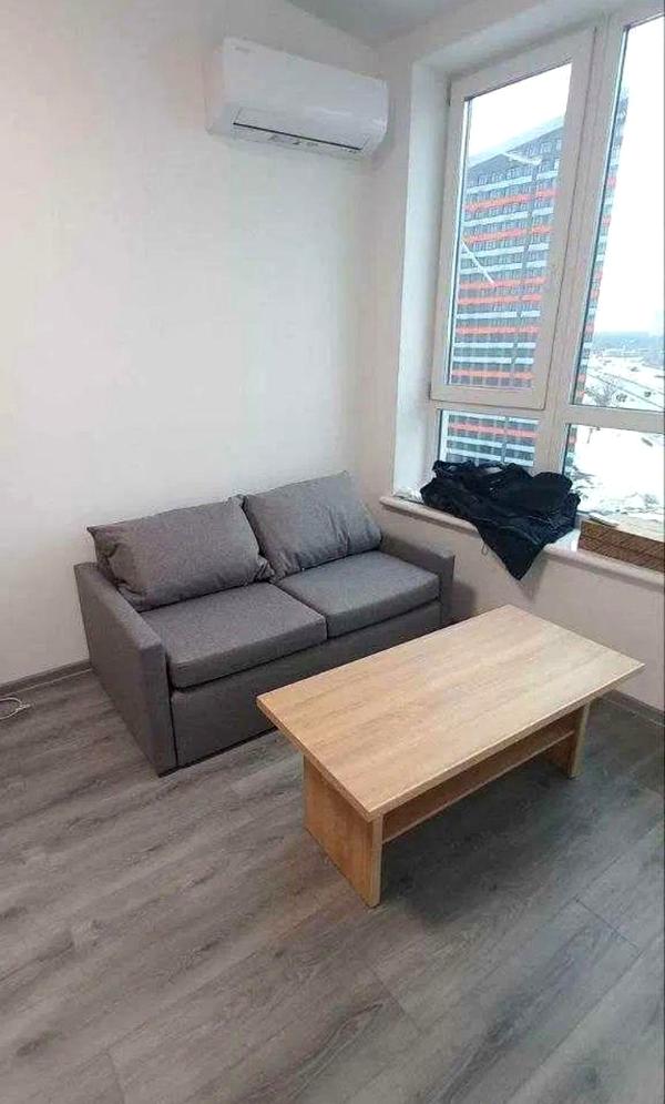 2-Level Fully Furnished Apartment with Modern Amenities