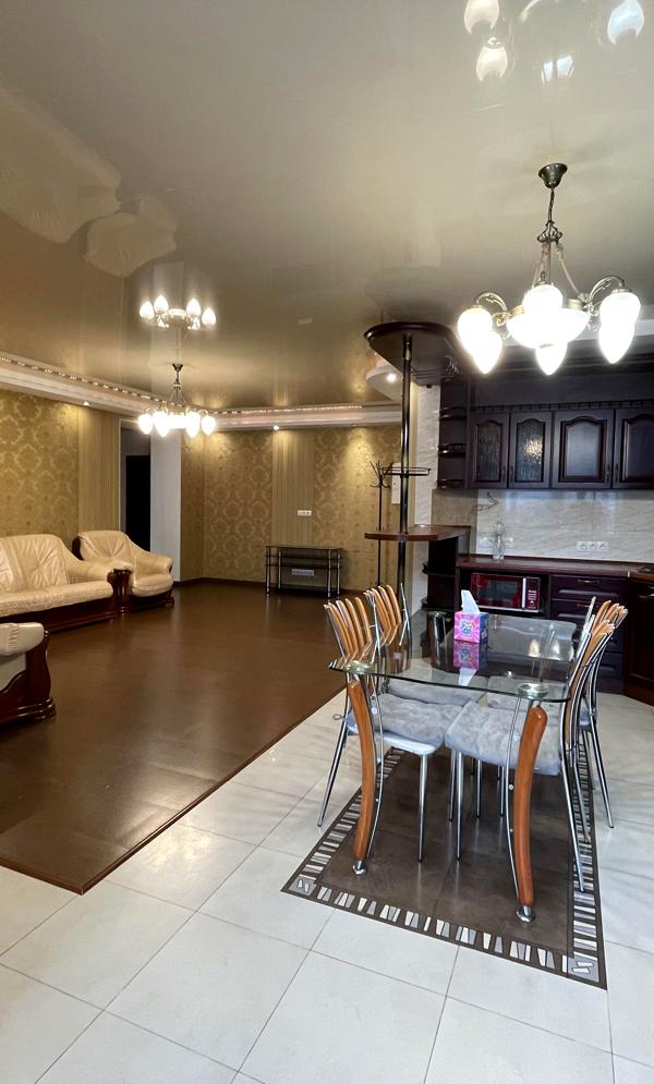 Spacious 3-Bedroom Apartment with Home Office in Liko Grad Complex