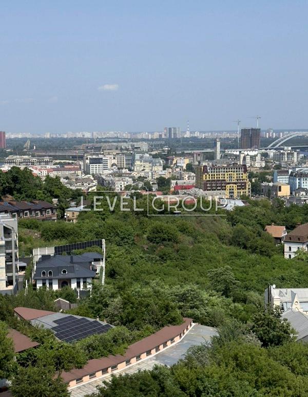 Cozy 1-bedroom studio apartment in Podil Plaza & Residence with panoramic city view