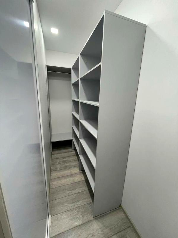 Cozy Renovated 1-Bedroom Apartment on Novogodnyaya Street