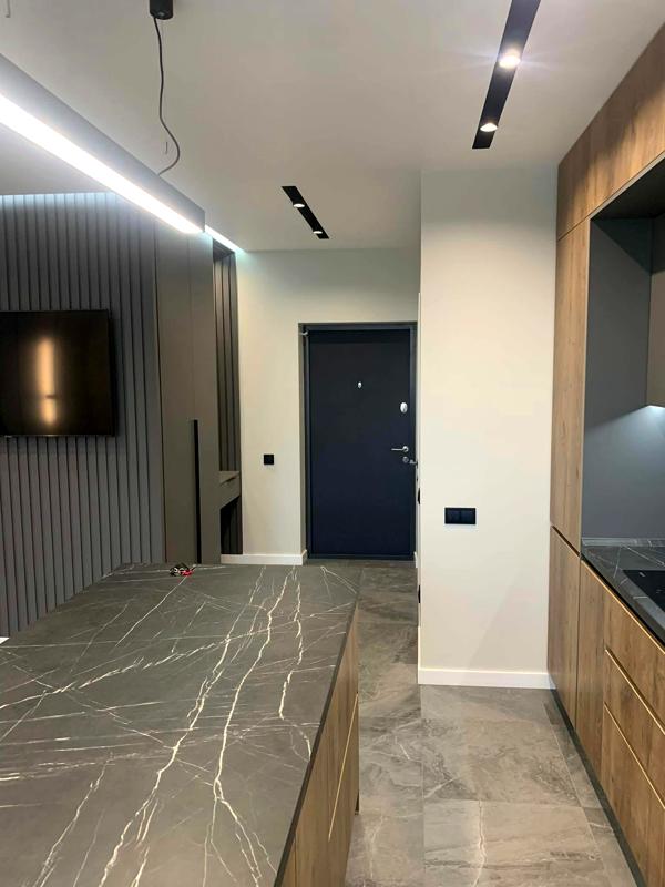 Modern 2-Bedroom Apartment with Studio Kitchen in Avalon Flex Complex