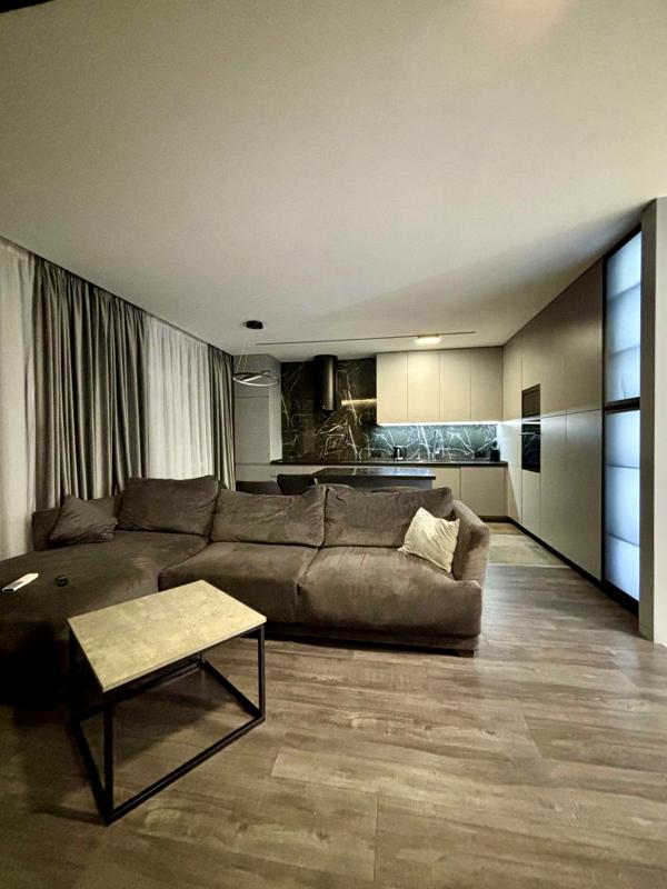 Stylish 3-bedroom apartment in Warsaw Microdistrict
