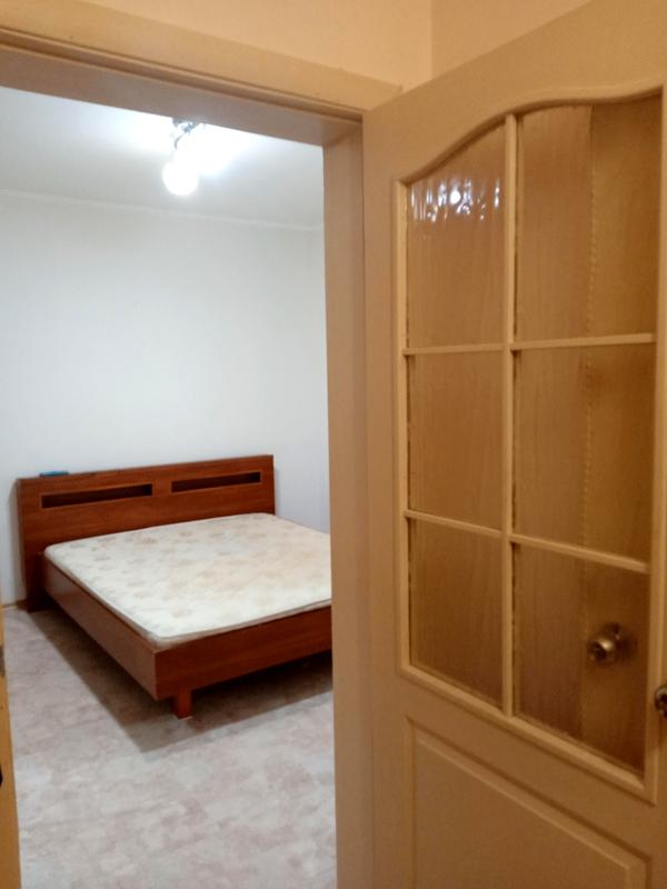 Cozy 2-Room Apartment near Berestetska Metro with Modern Amenities