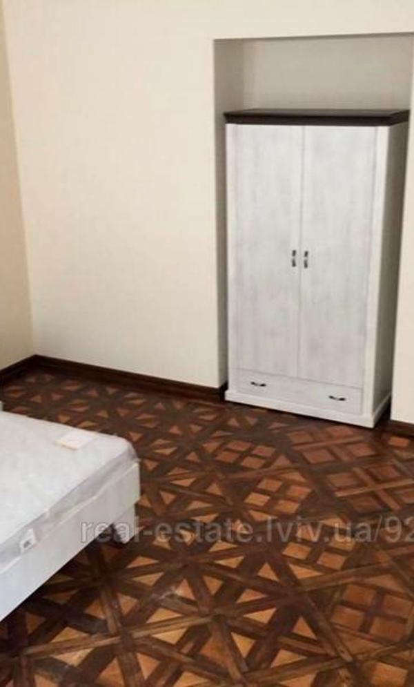 Fully Furnished Apartment with High Ceilings and New Renovation