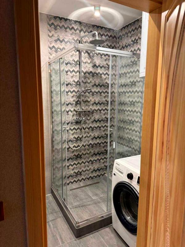 One-bedroom apartment in Lebedynyi Complex, 20th floor, 41 sq.m
