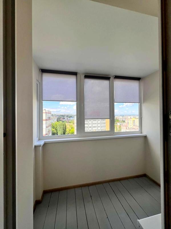 2-Room Apartment on Oleksandra Polya Avenue, Newly Renovated