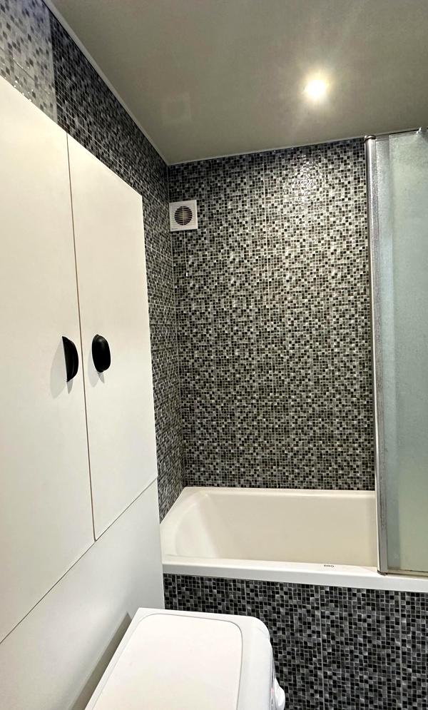 Spacious 1-Bedroom Apartment near Palats Ukrainy Metro