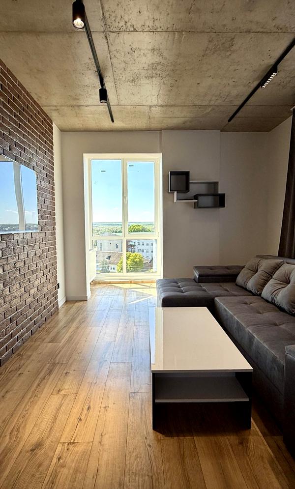 Modern 2-Room Apartment in City Center