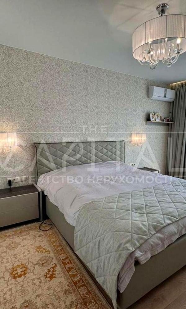 3-Room Apartment in Hoffmann House, Kyiv - Premium Urban Living