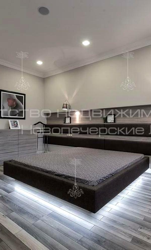 Modern Two-Room Apartment in Novopecherskie Lipki Complex