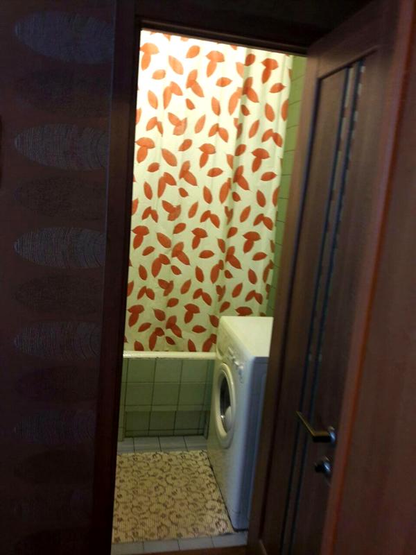 Compact 1-room apartment near Svyatoshyn metro, quiet area