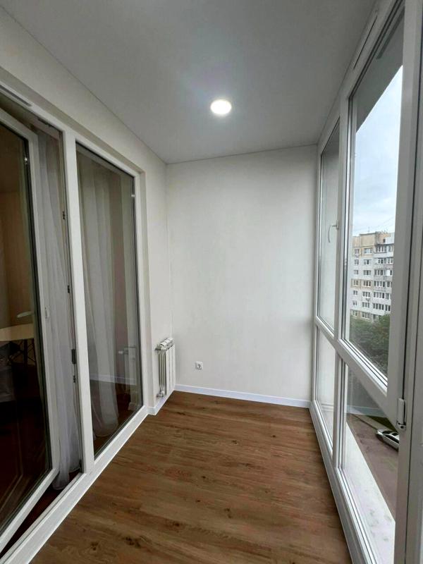 1-Bedroom Apartment with Modern Design and Amenities