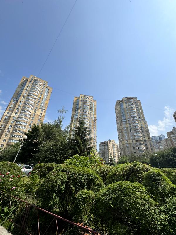 Spacious 3-room apartment with scenic view