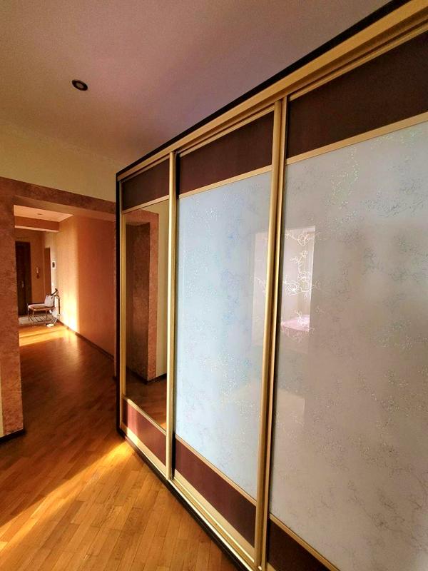 Spacious 3-room apartment near Precarpathian National University