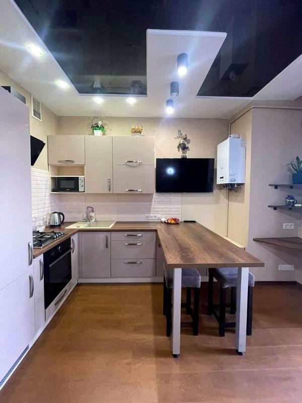 2-Room Apartment in Avalon Garden, Porohova Street