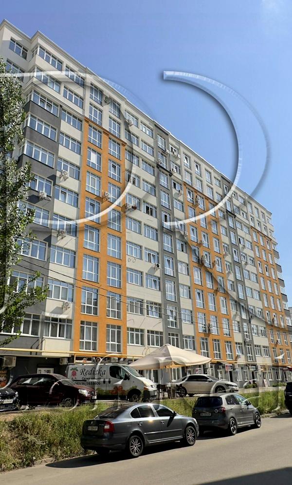 Two-bedroom apartment in Sofiivska Borshchahivka with modern amenities